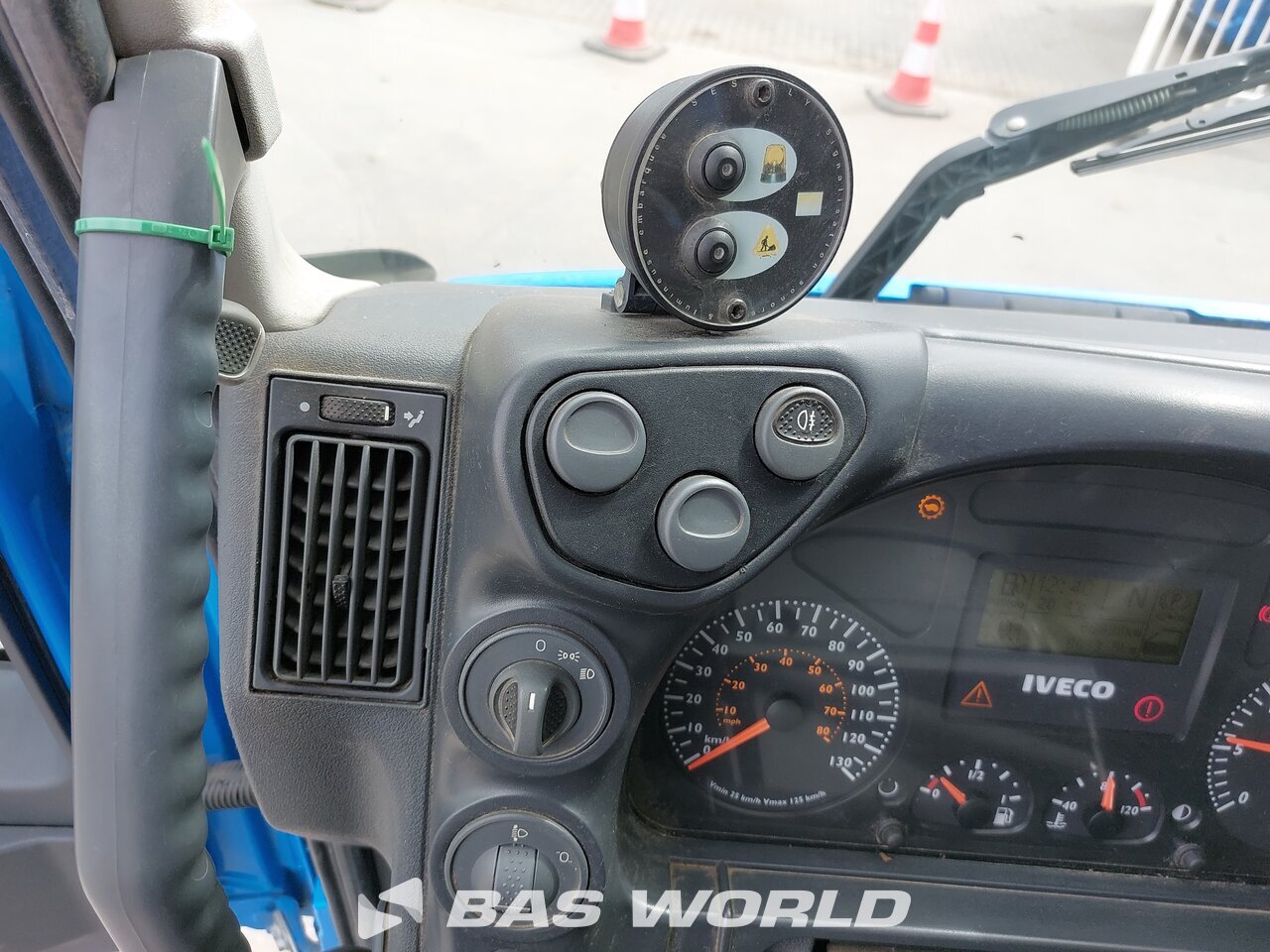 Other : Iveco Stralis 310 شاحنات مسطحة