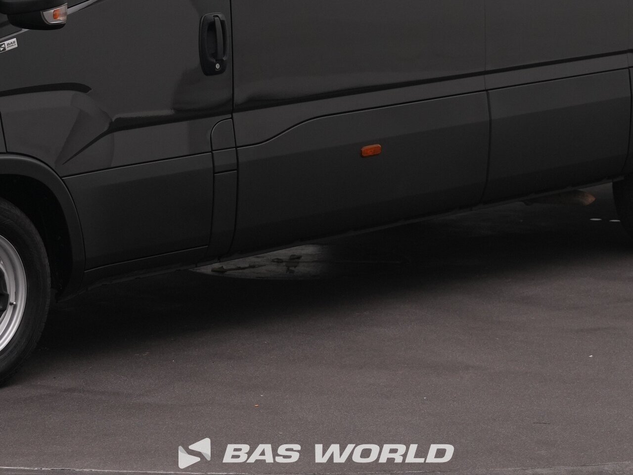 Other : Iveco Daily 35S14 شاحنة خفيفة بصندوق مغلق