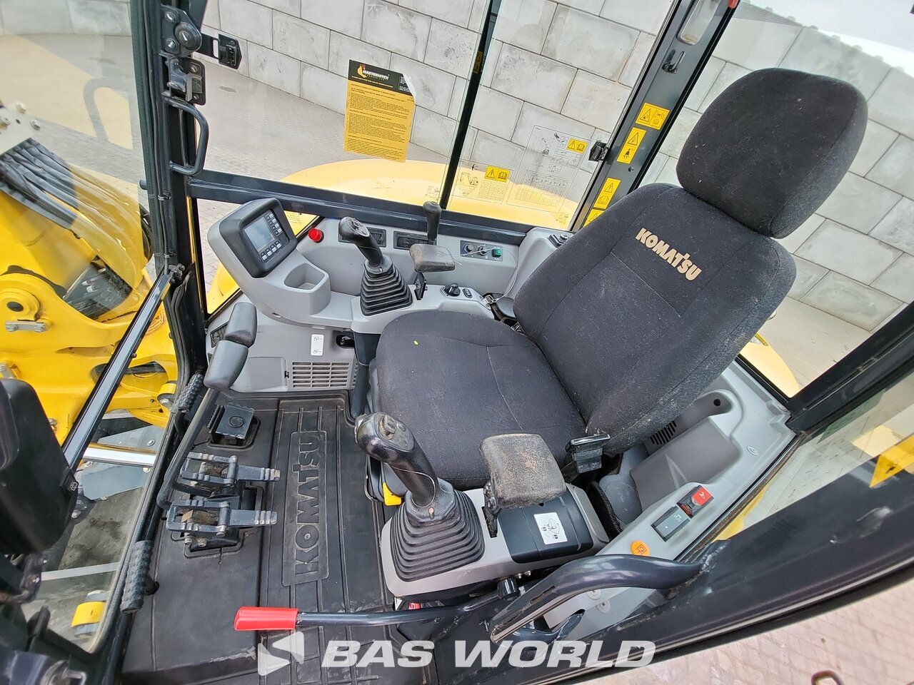 Other : Komatsu PC80 MR-5 Mini pelle <10t