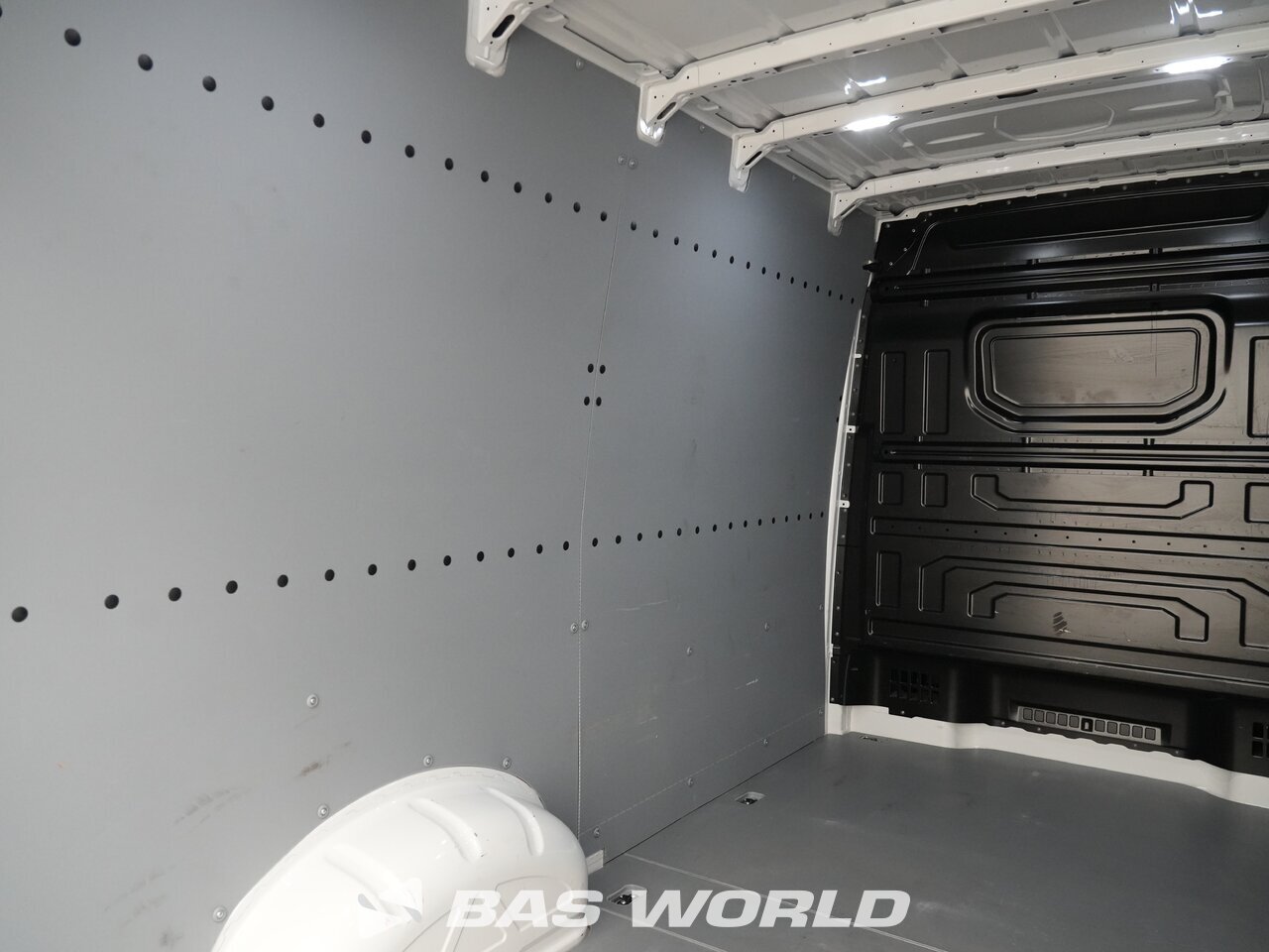 Other : Volkswagen Crafter 140pk Duba închisă