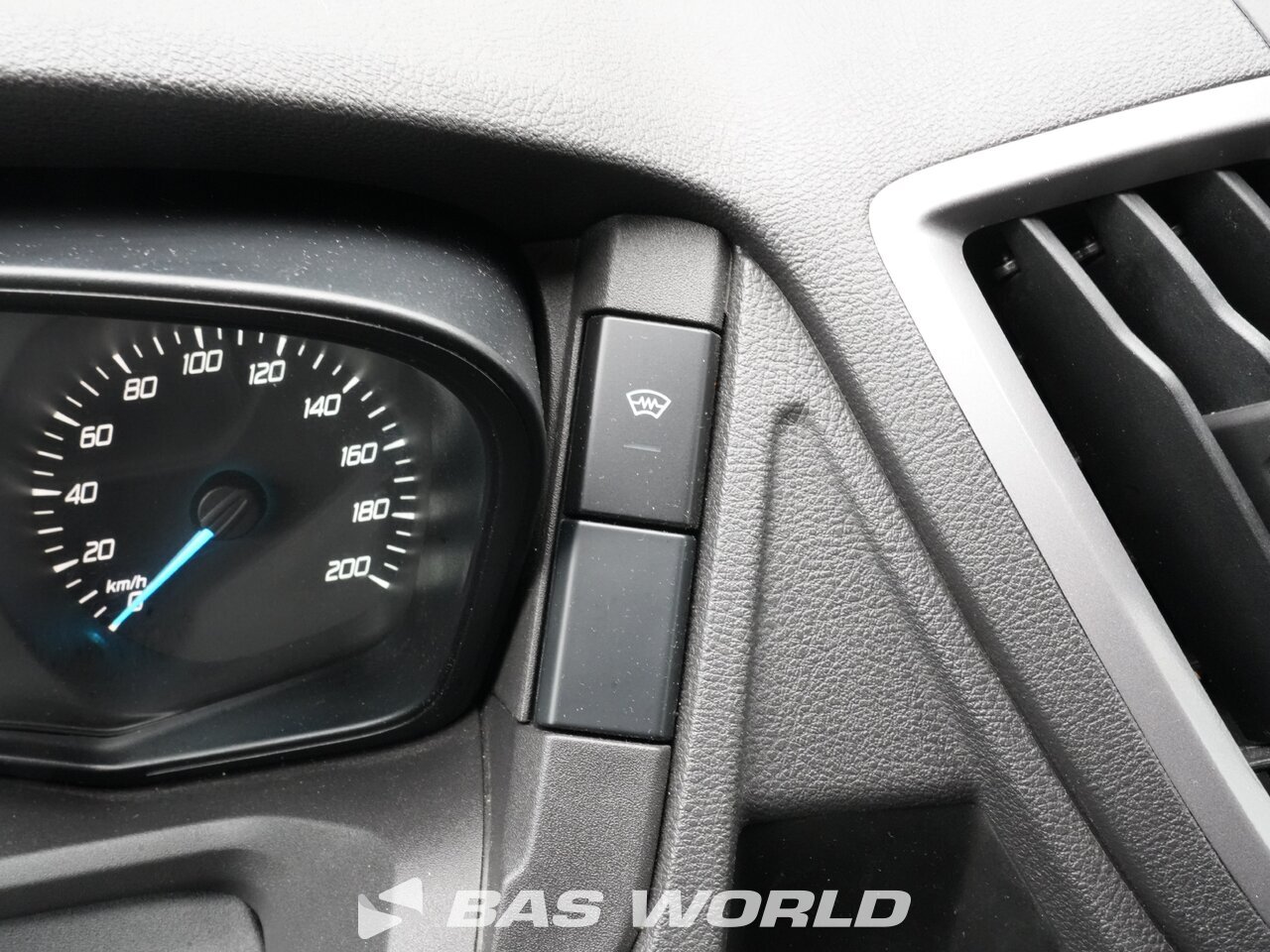 Other : Ford Transit 130pk Furgão