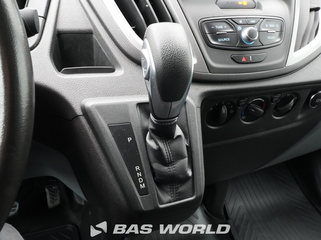Other : Ford Transit 130pk Furgão