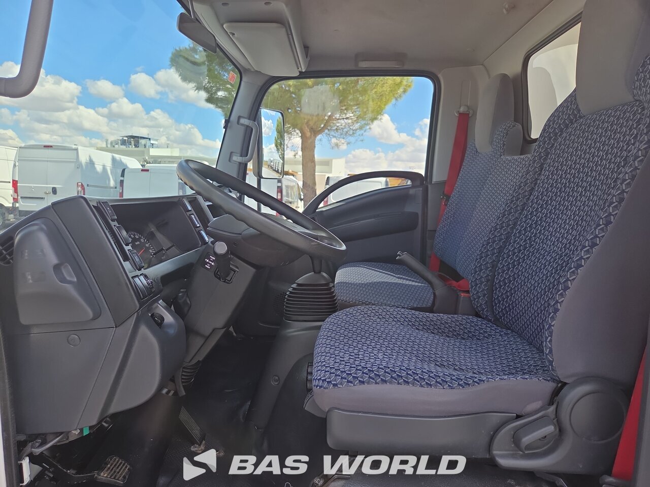 Other : Isuzu M27 Cassoni