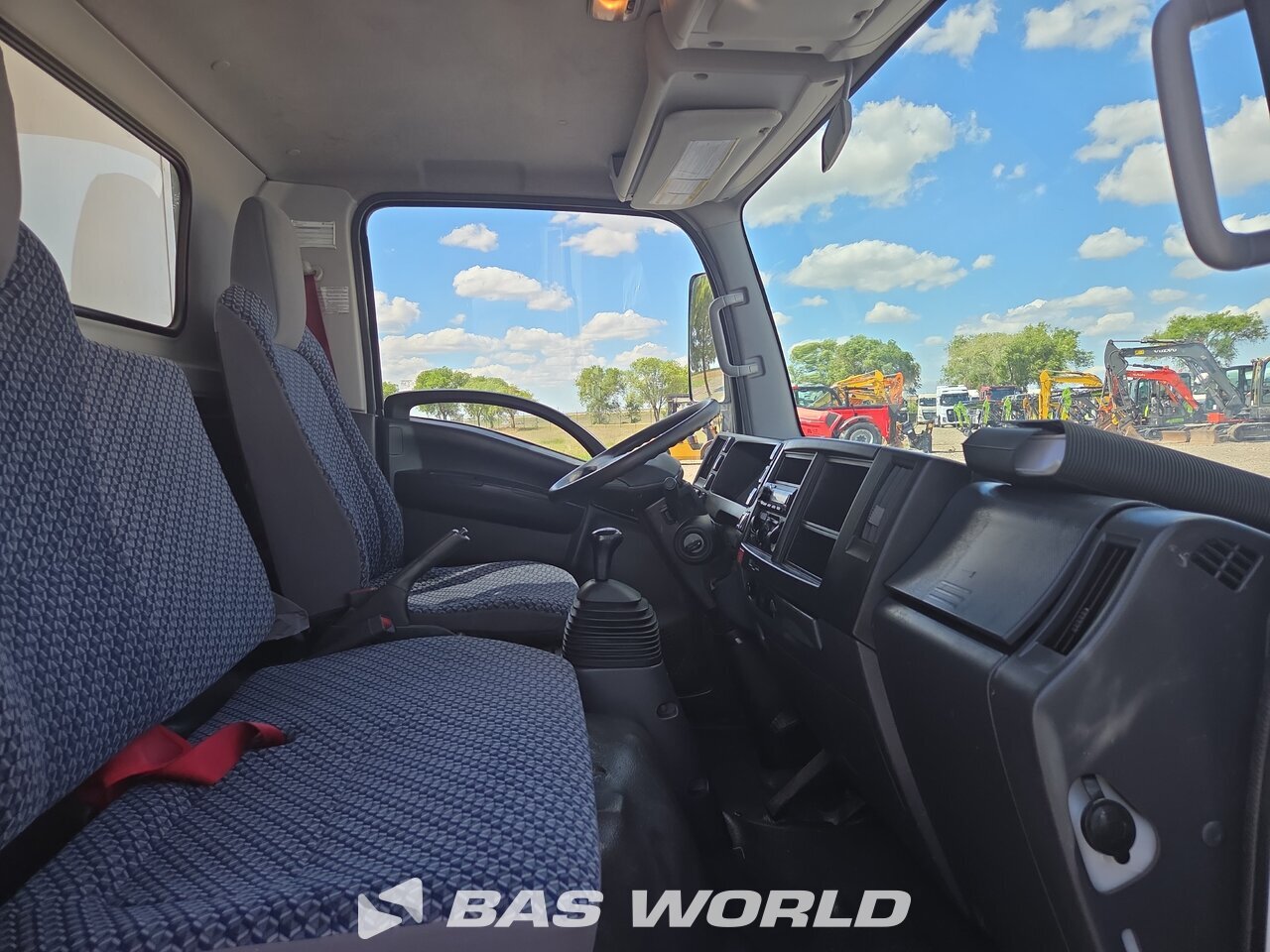 Other : Isuzu M27 Cassoni