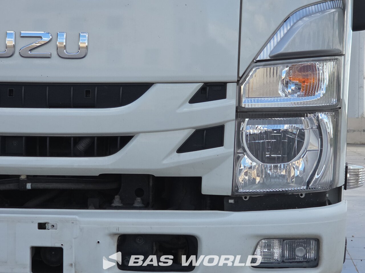 Other : Isuzu M27 Cassoni