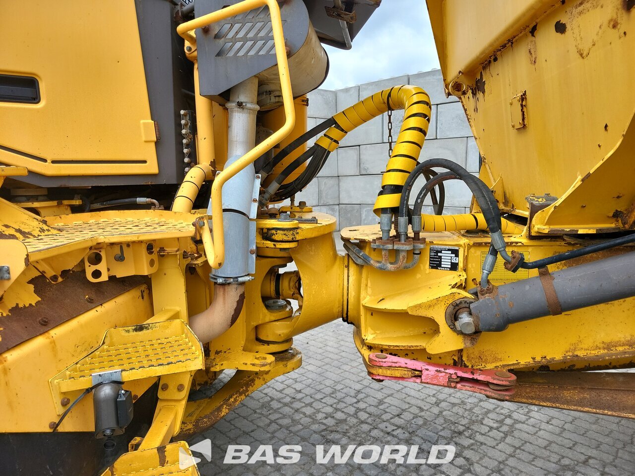 Other : Volvo A25 D قلابة مفصلية