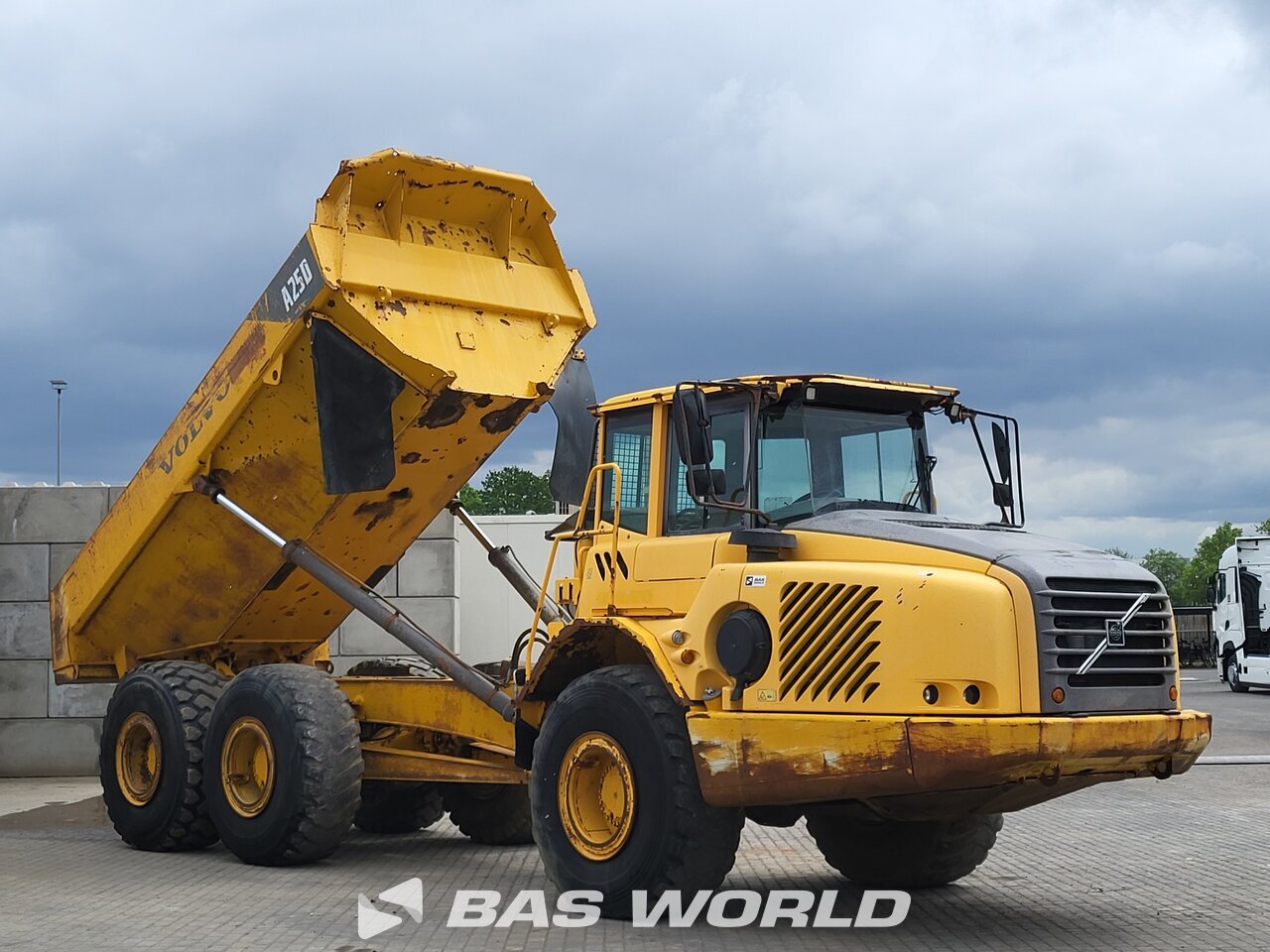 Other : Volvo A25 D قلابة مفصلية