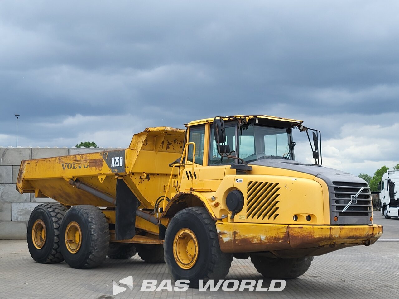Other : Volvo A25 D قلابة مفصلية