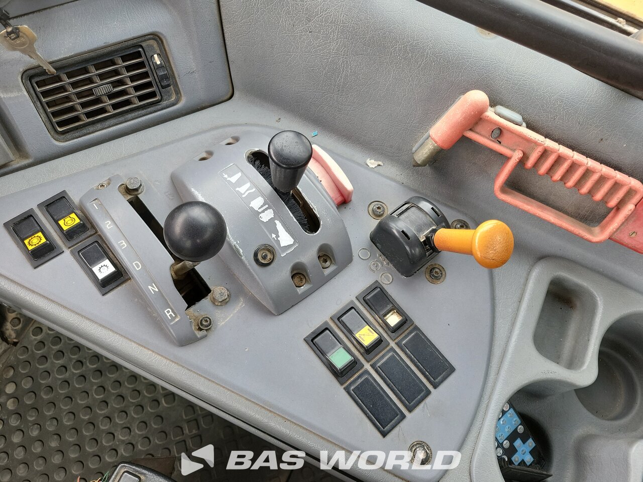 Other : Volvo A25 D قلابة مفصلية
