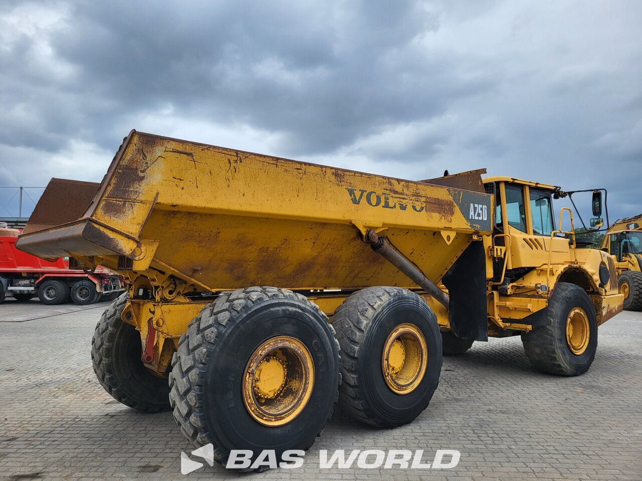 Other : Volvo A25 D قلابة مفصلية