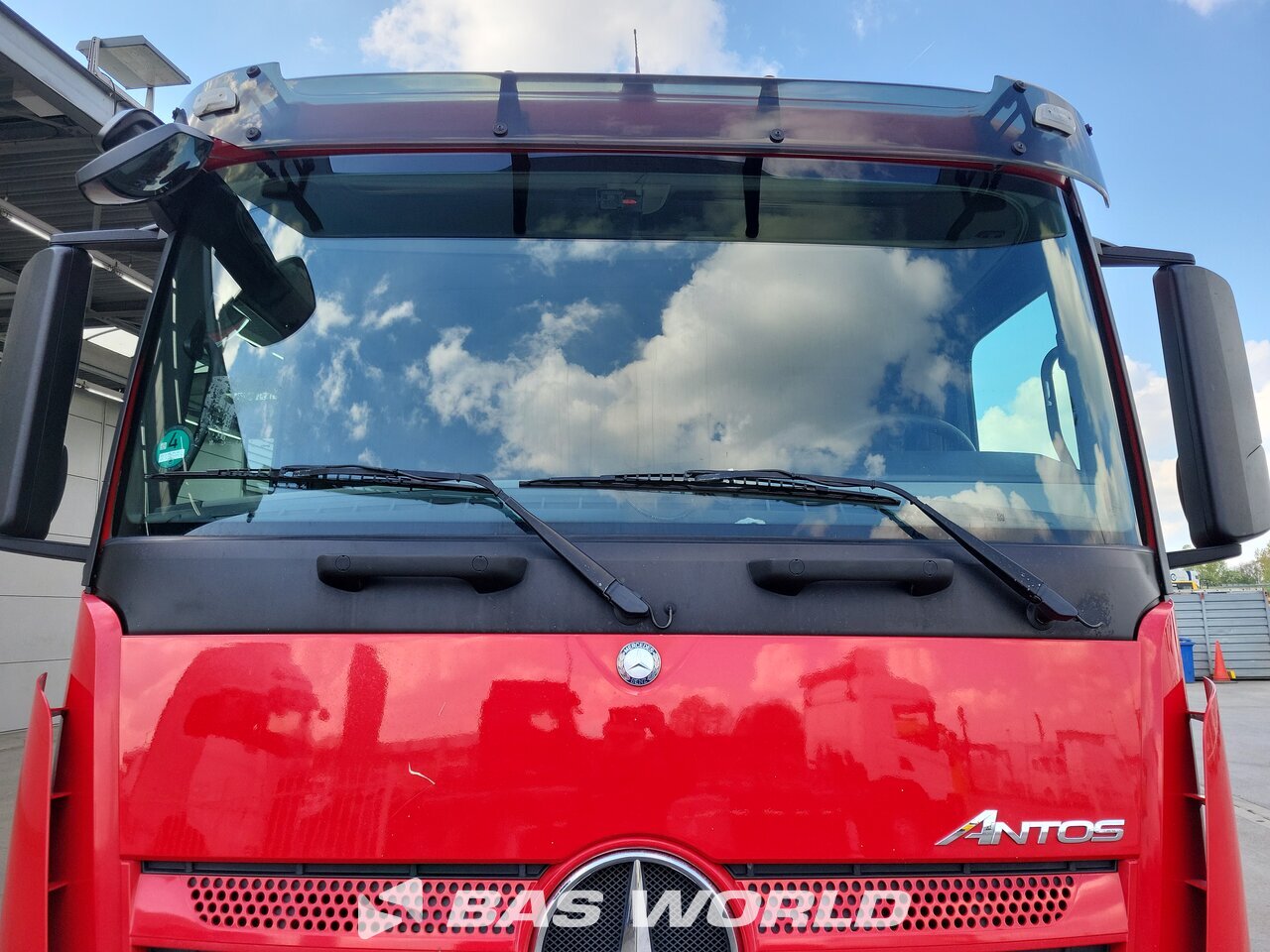 Other : Mercedes Antos 2132 Camion plateaux