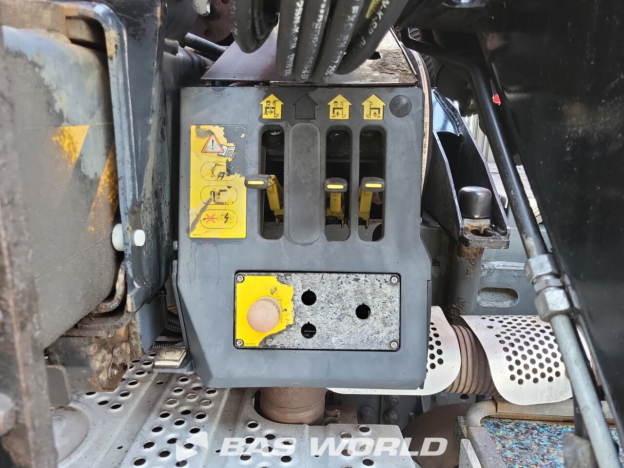 Other : Mercedes Antos 2132 Camion plateaux