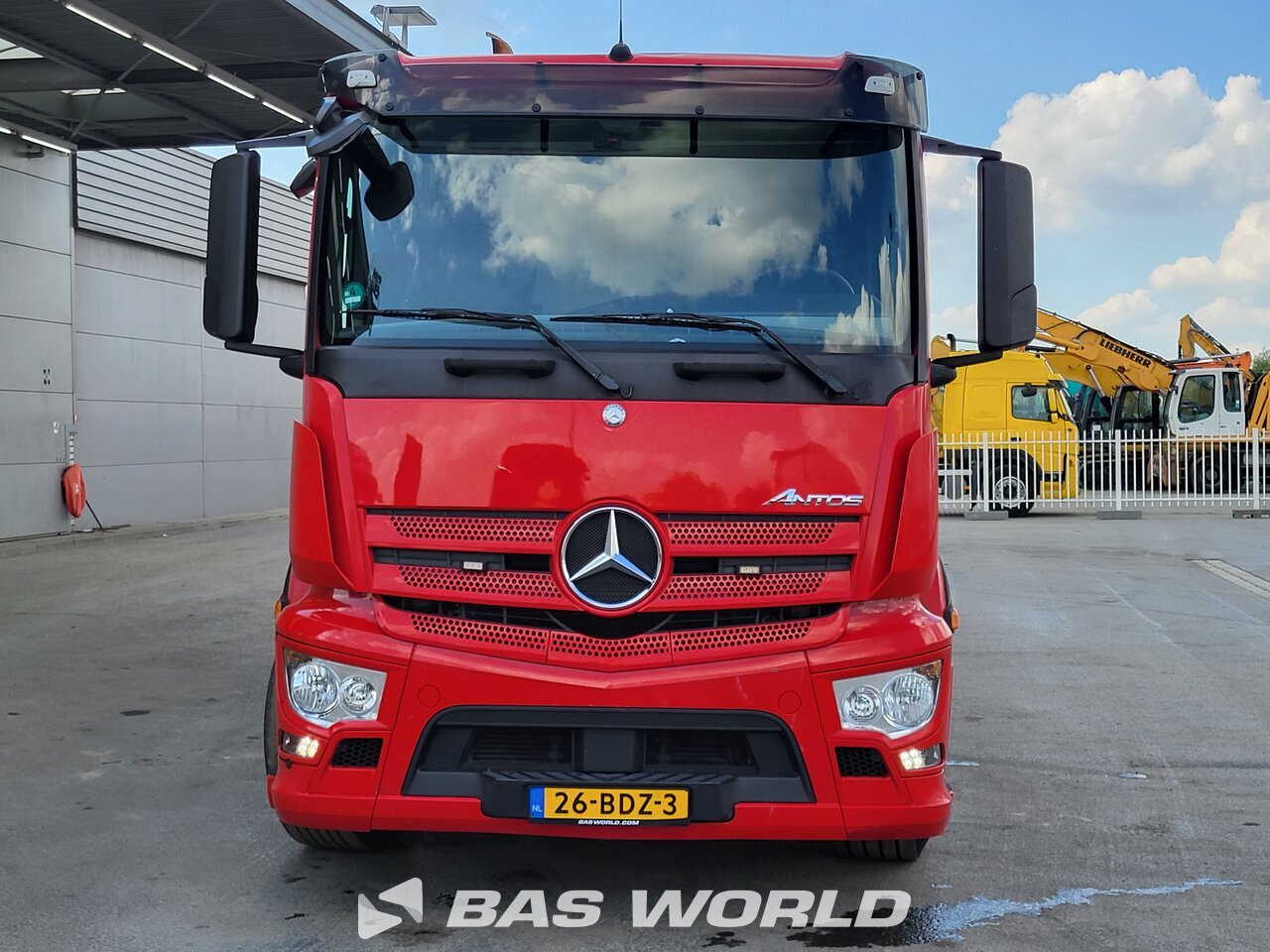 Other : Mercedes Antos 2132 Camion plateaux