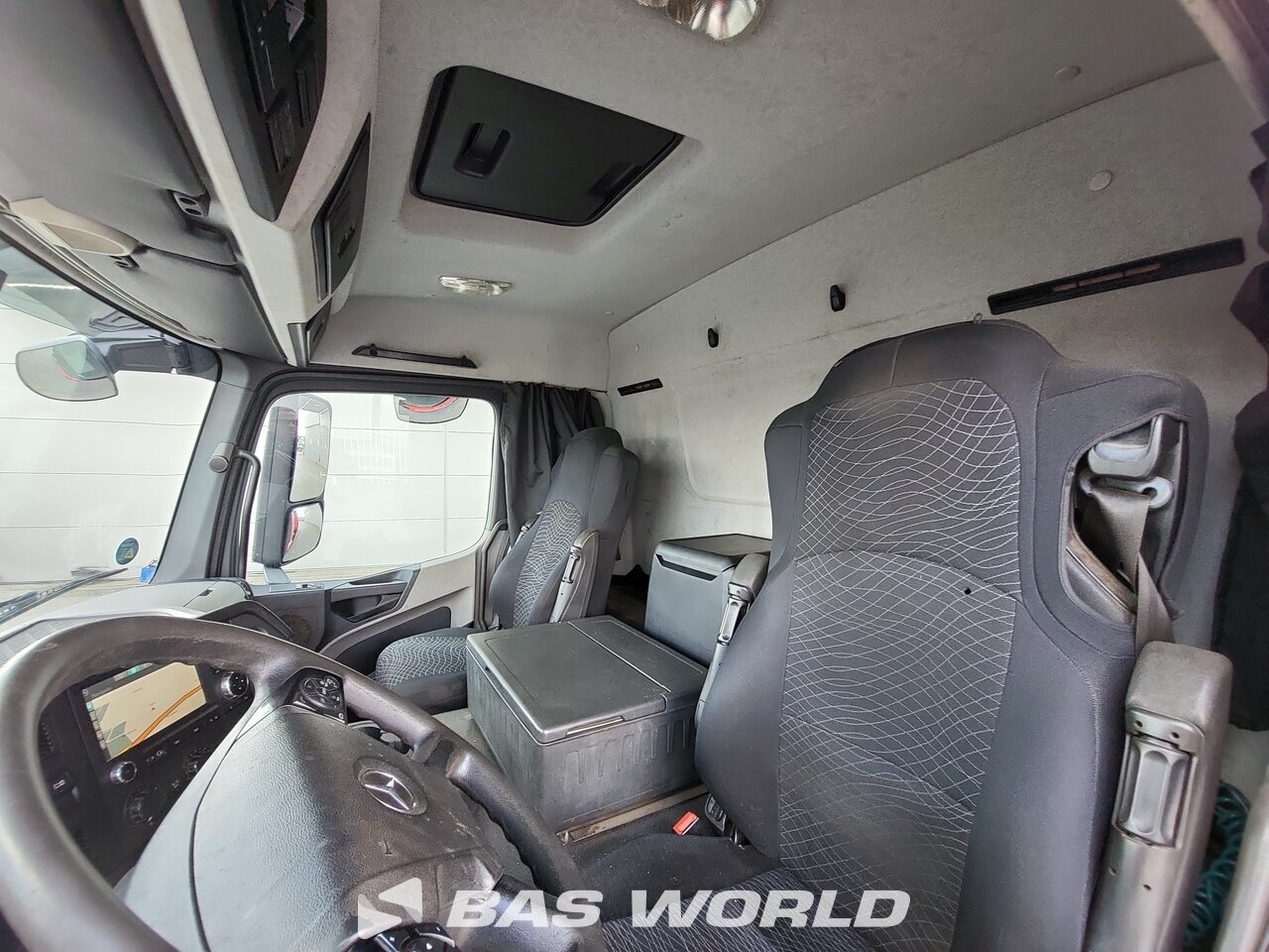 Other : Mercedes Antos 2132 Camion plateaux