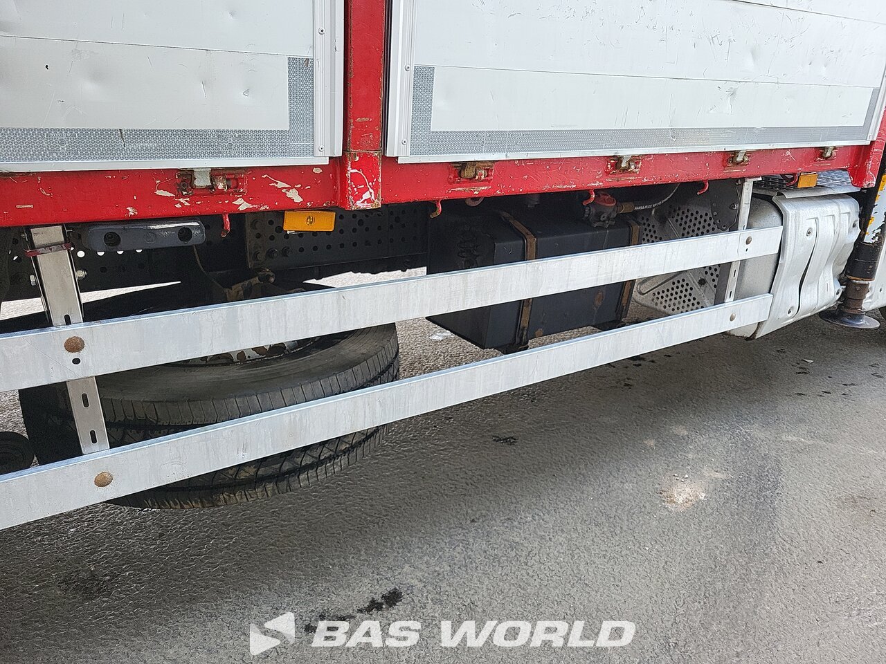 Other : Mercedes Antos 2132 Camion plateaux