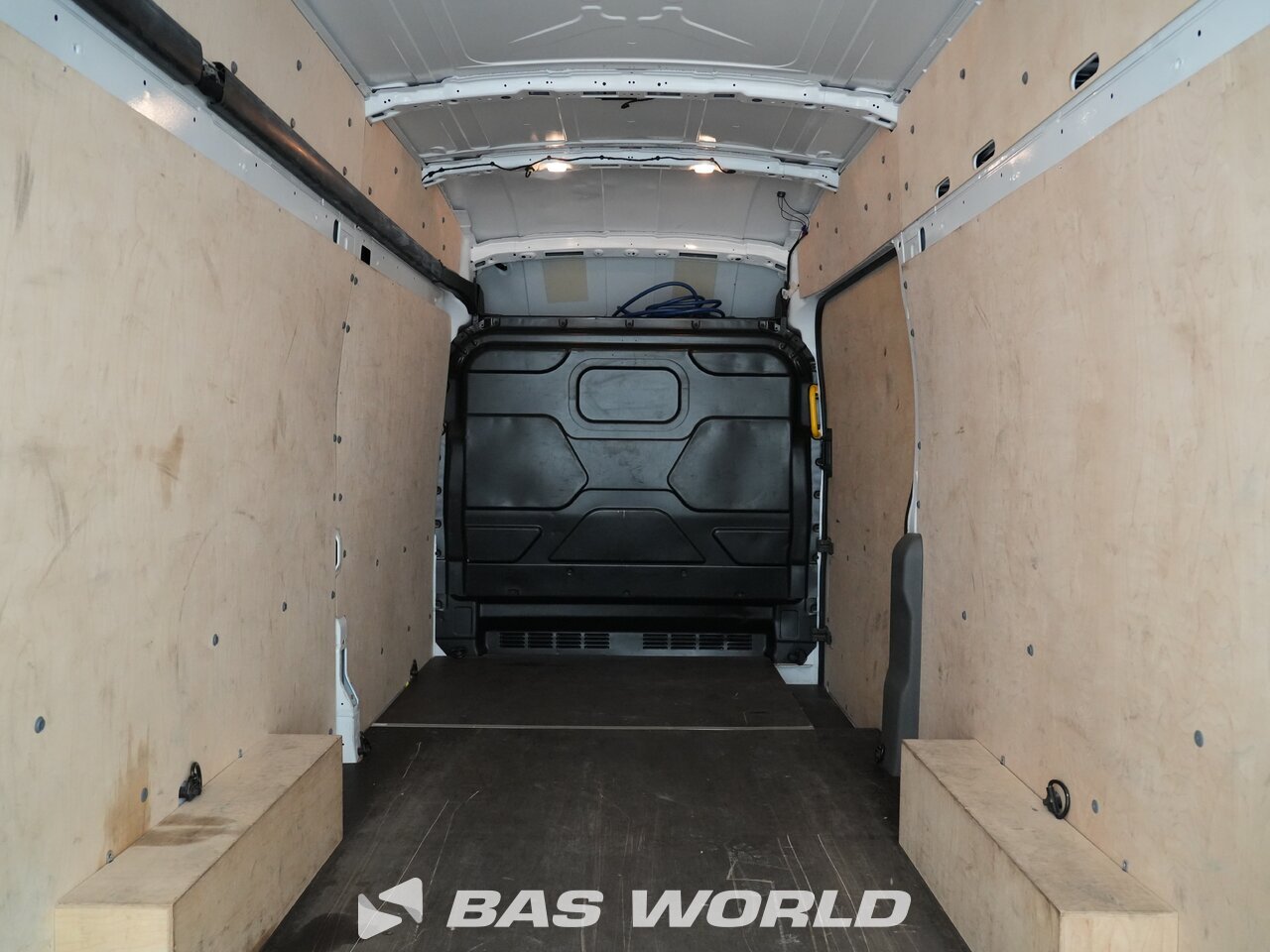 Other : Ford e-Transit 184pk Suljettu pakettiauto