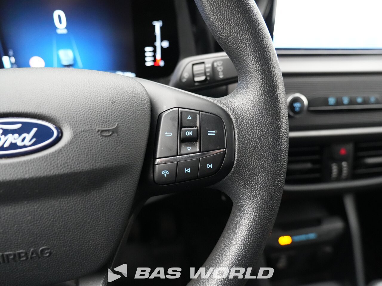 Other : Ford Transit Courier 100pk Gesloten bestelwagen