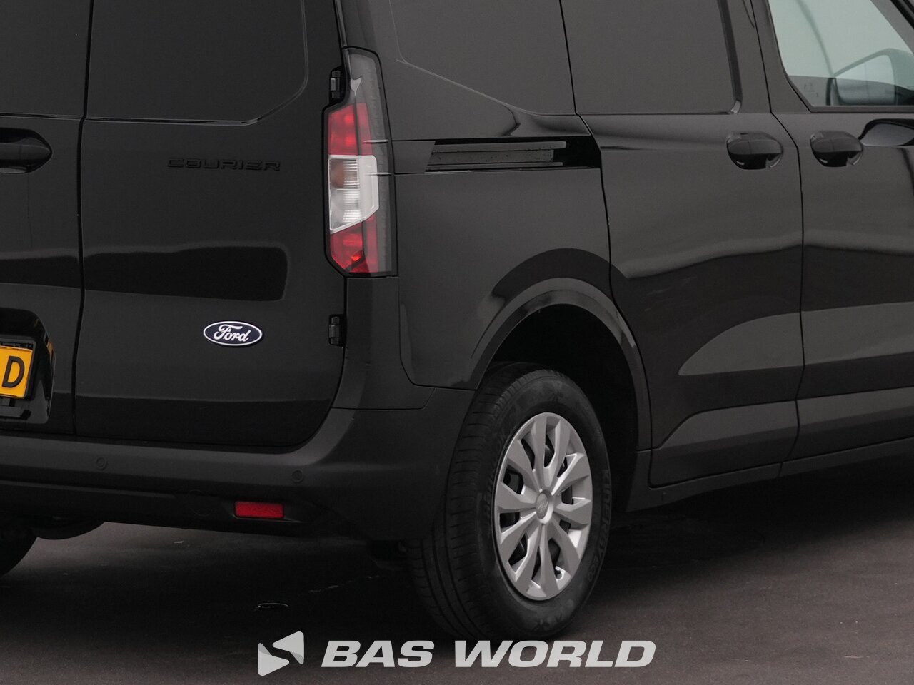 Other : Ford Transit Courier 100pk Gesloten bestelwagen