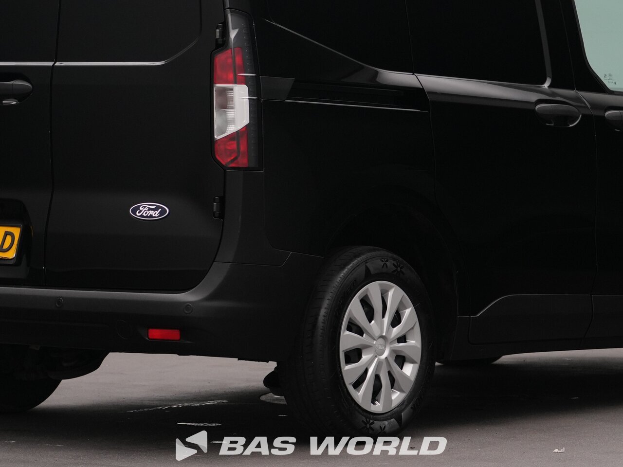 Other : Ford Transit Courier 100pk Furgone chiuso