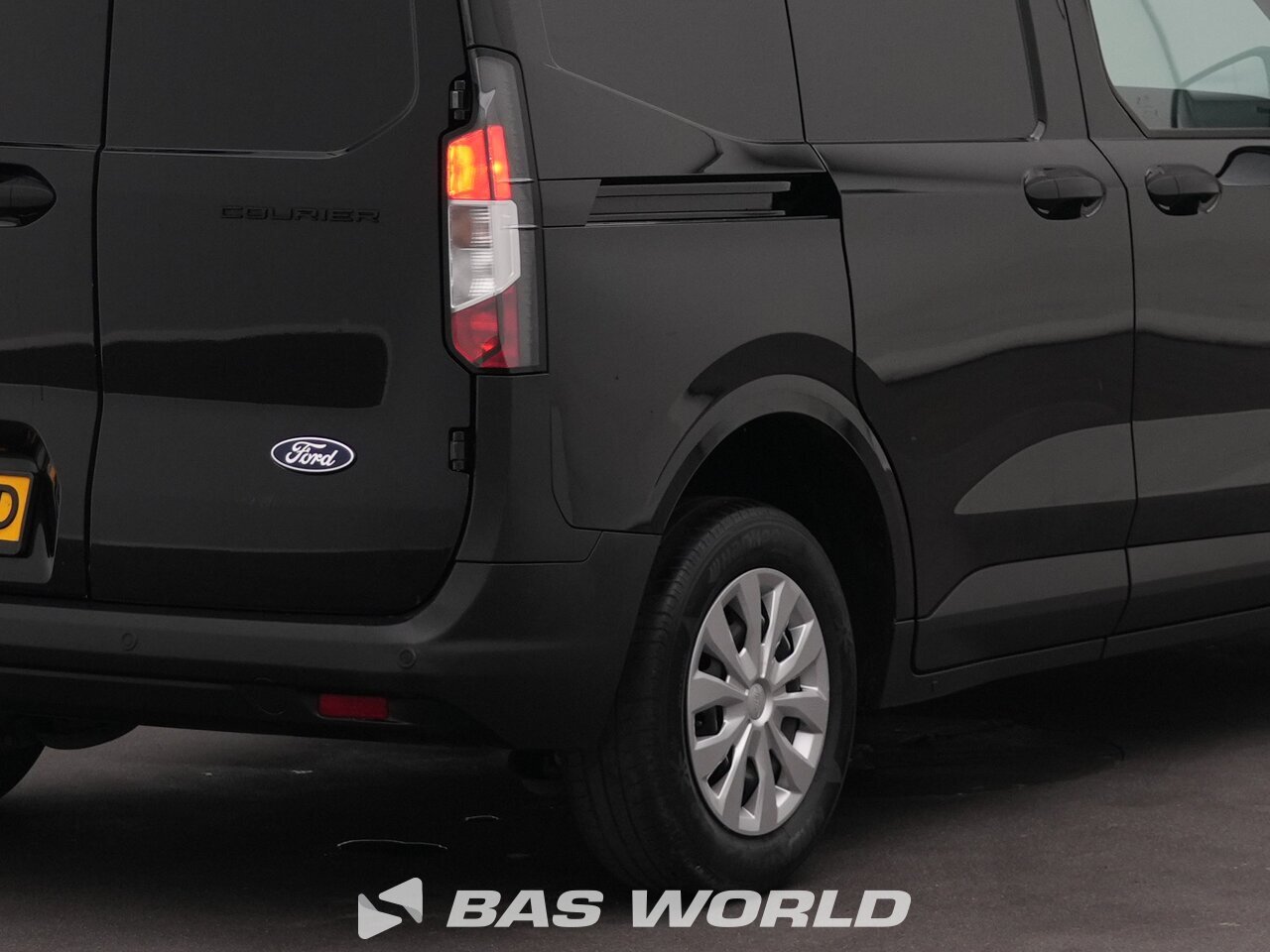 Other : Ford Transit Courier 100pk Gesloten bestelwagen