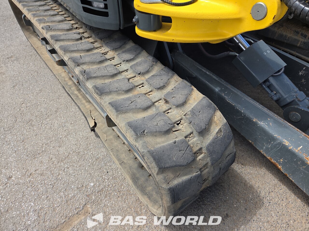 Other : Wacker Neuson ET90 среден багер
