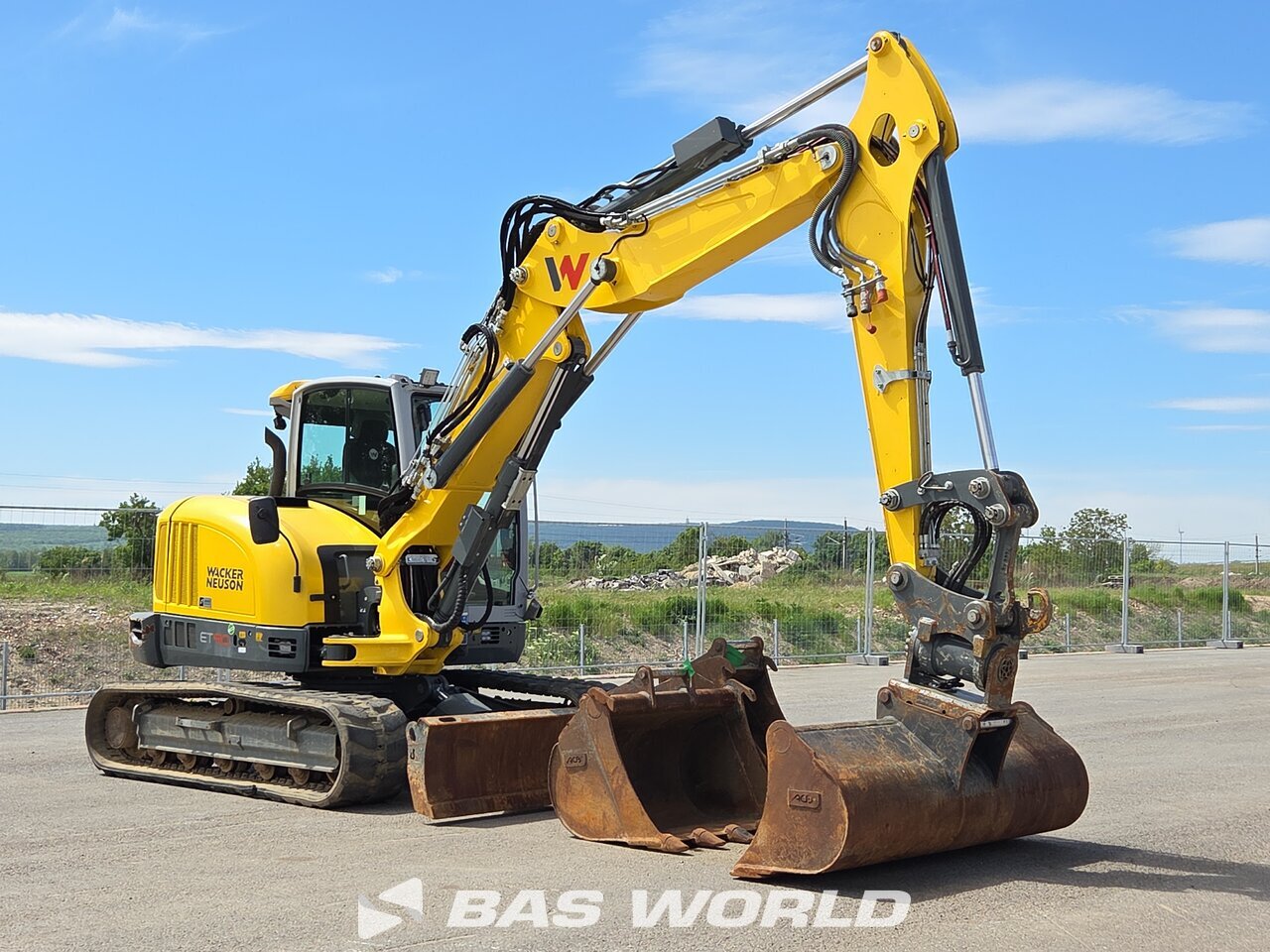 Other : Wacker Neuson ET90 среден багер