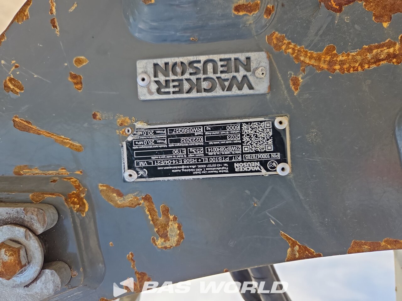 Other : Wacker Neuson ET90 среден багер