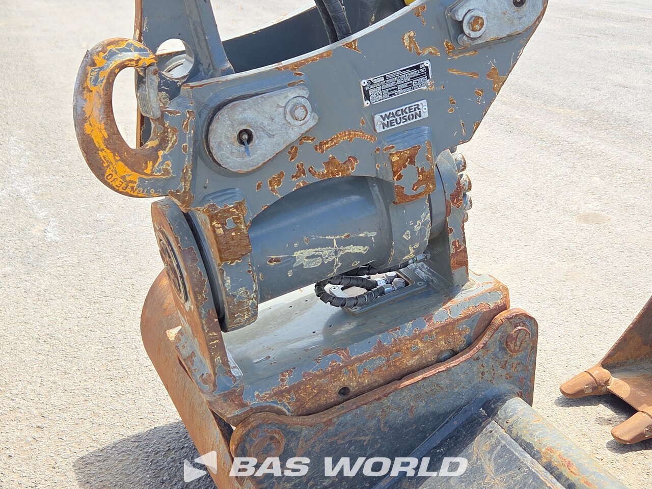 Other : Wacker Neuson ET90 среден багер