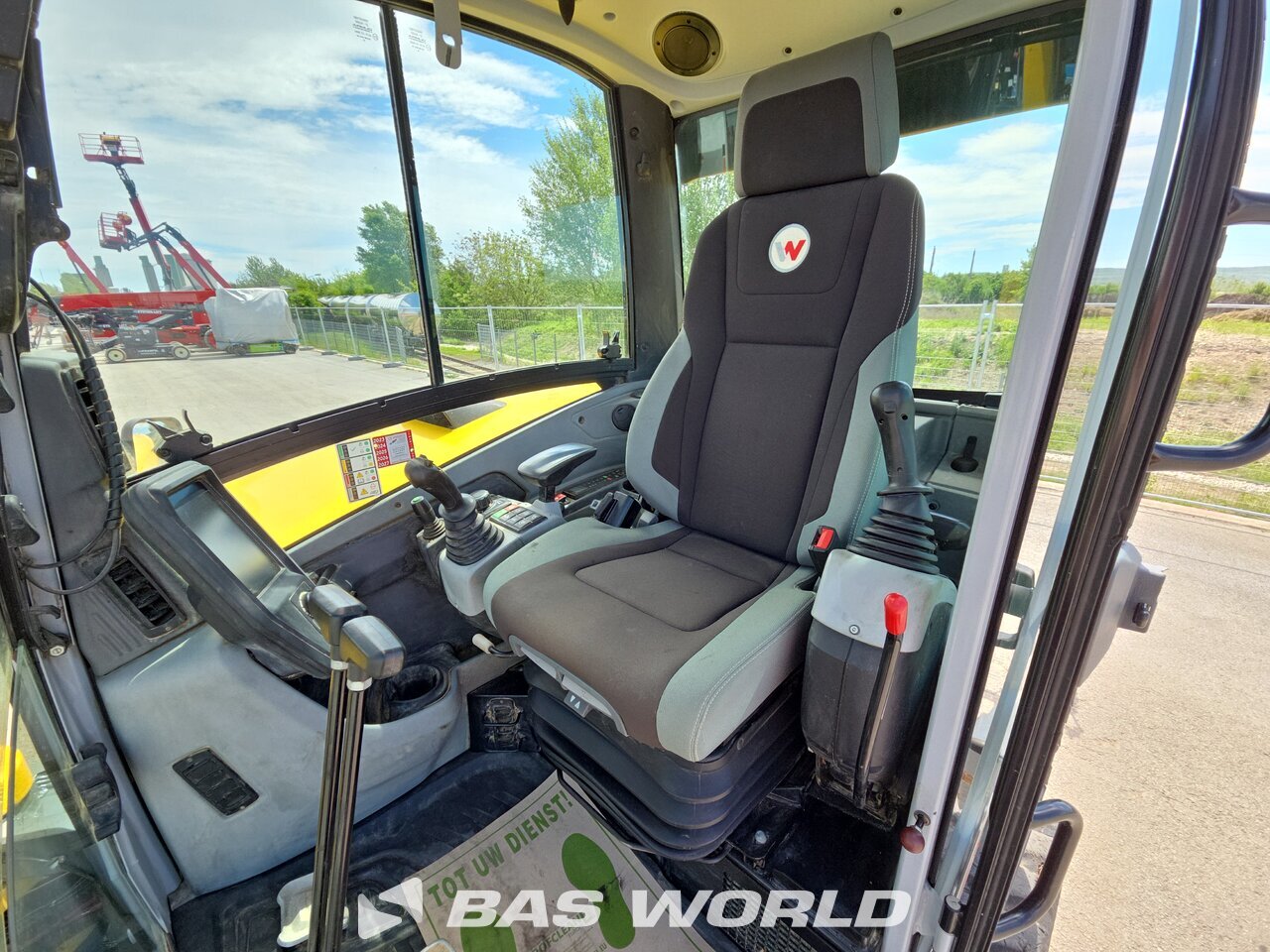 Other : Wacker Neuson ET90 среден багер