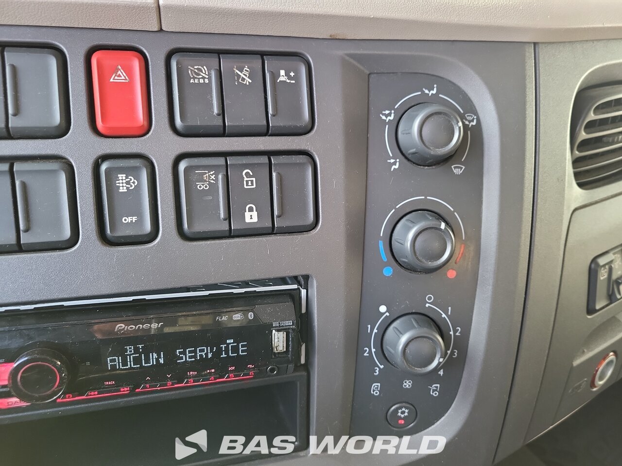 Other : DAF LF 180 Swap body trucks