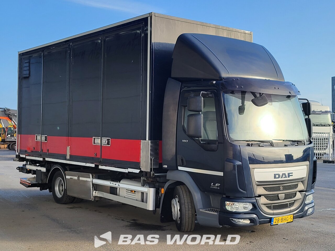 Other : DAF LF 180 Swap body trucks