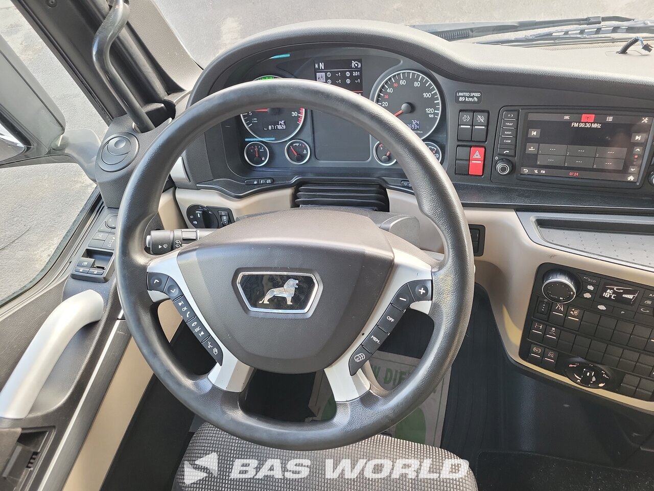 Other : MAN TGX 18.460 sattelzugmaschine