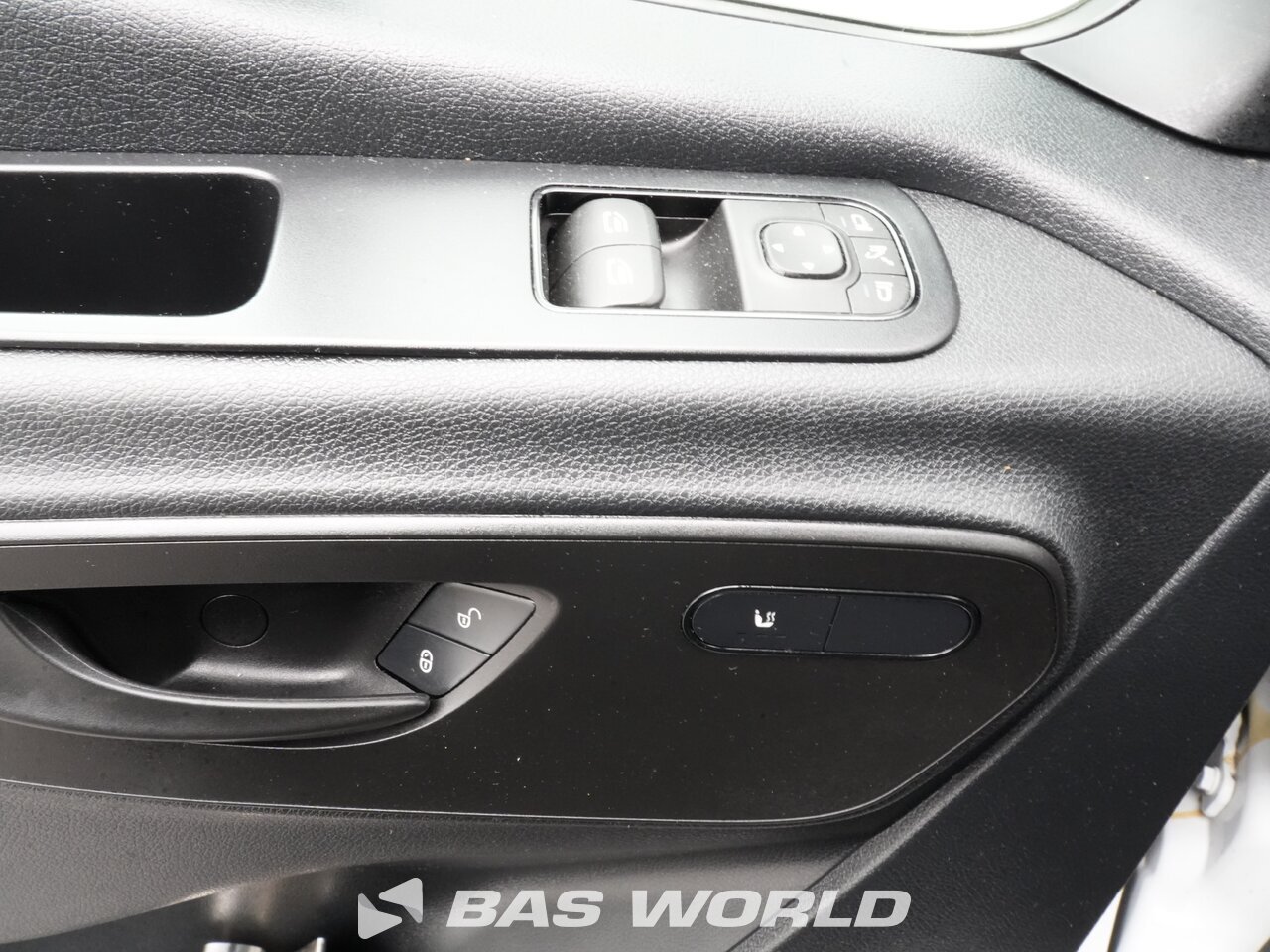 Other : Mercedes Sprinter 317 CDI Lukket varebil