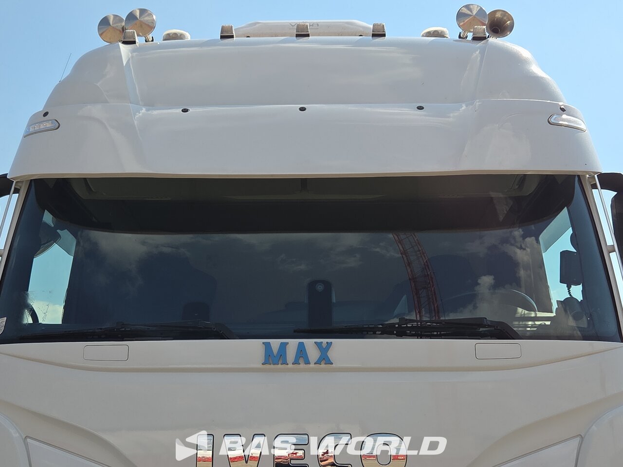 Other : Iveco S-Way 570 Trekker