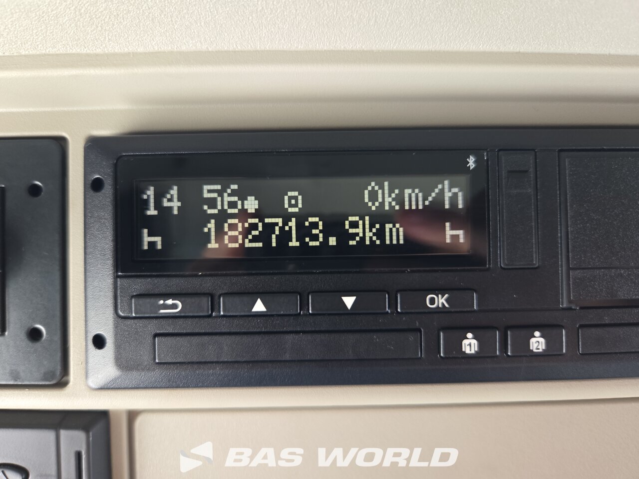 Other : Iveco S-Way 570 Trekker