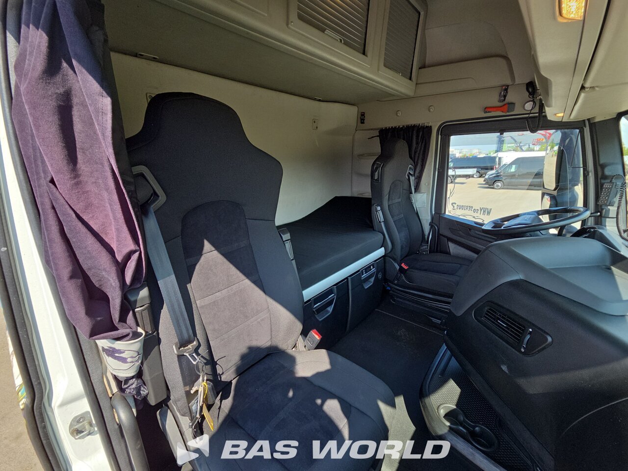 Other : Iveco S-Way 570 Trekker