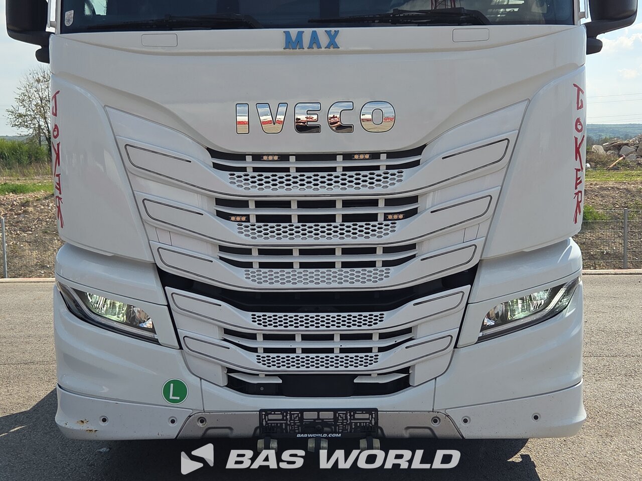 Other : Iveco S-Way 570 Trekker