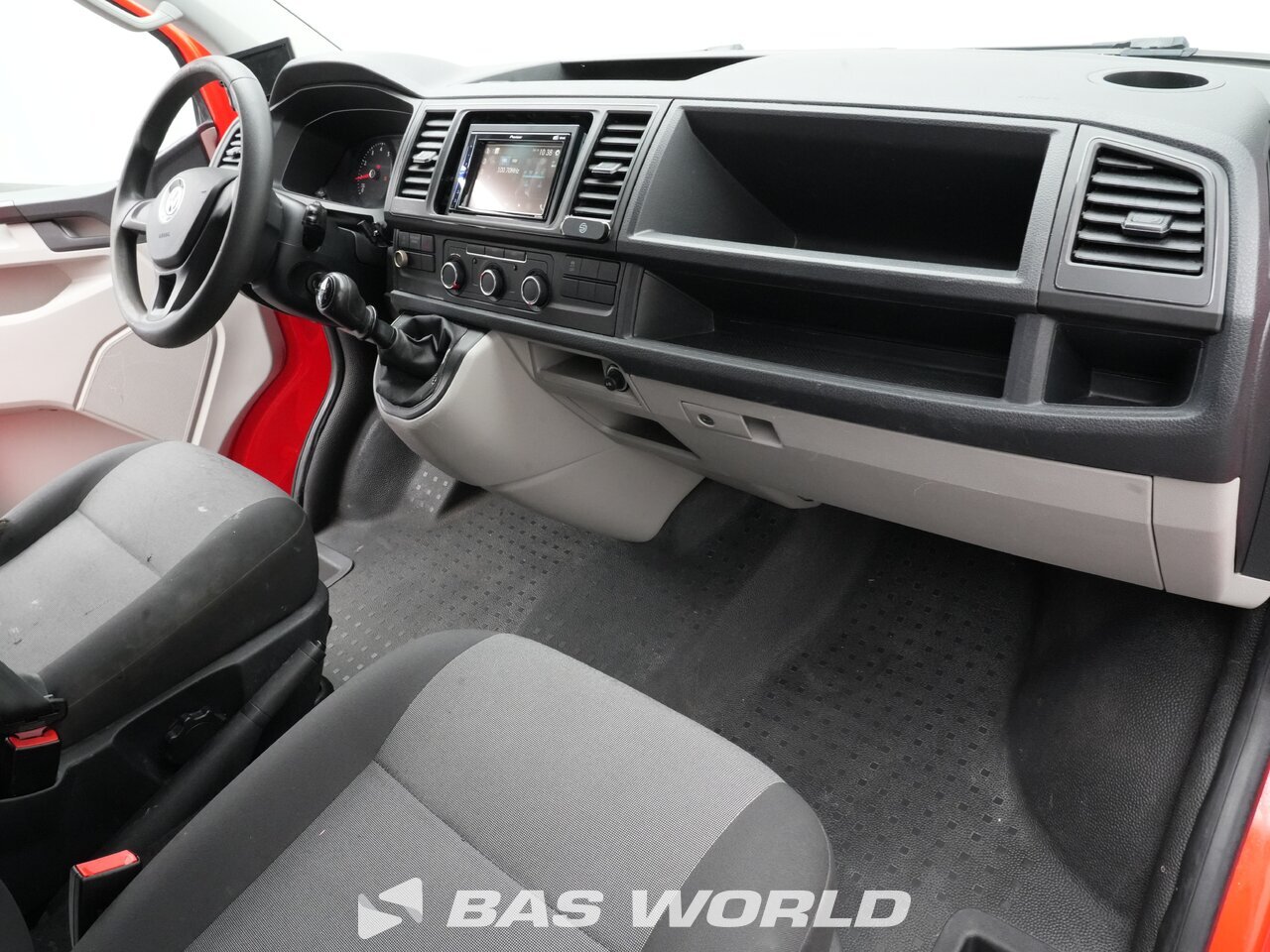 Other : Volkswagen Transporter 150PK Lukket varebil