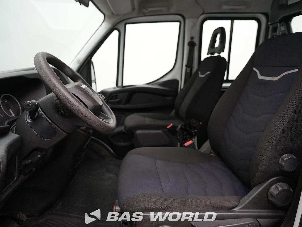 Other : Iveco Daily 35C14 مفتوح