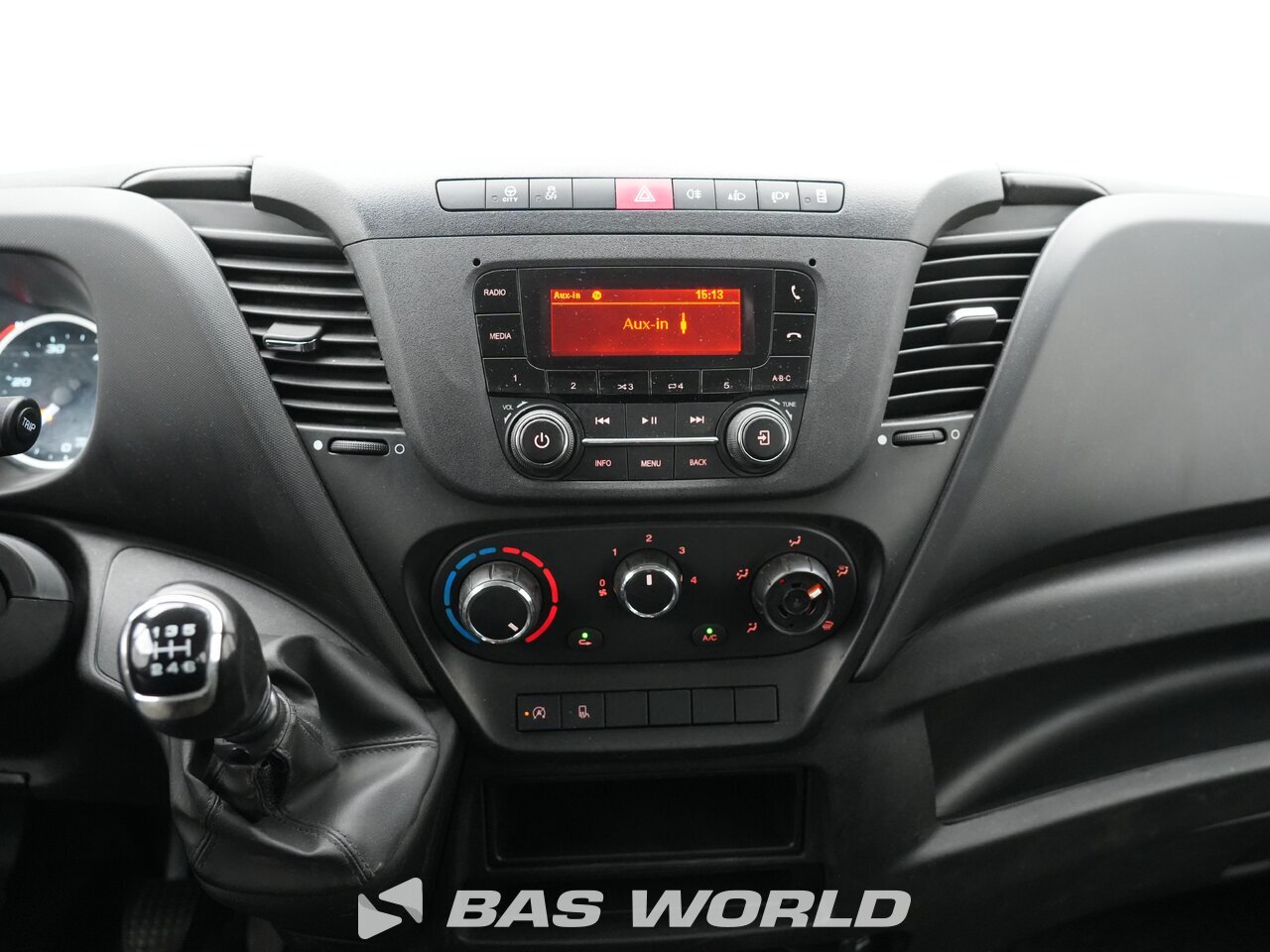 Other : Iveco Daily 35C14 مفتوح
