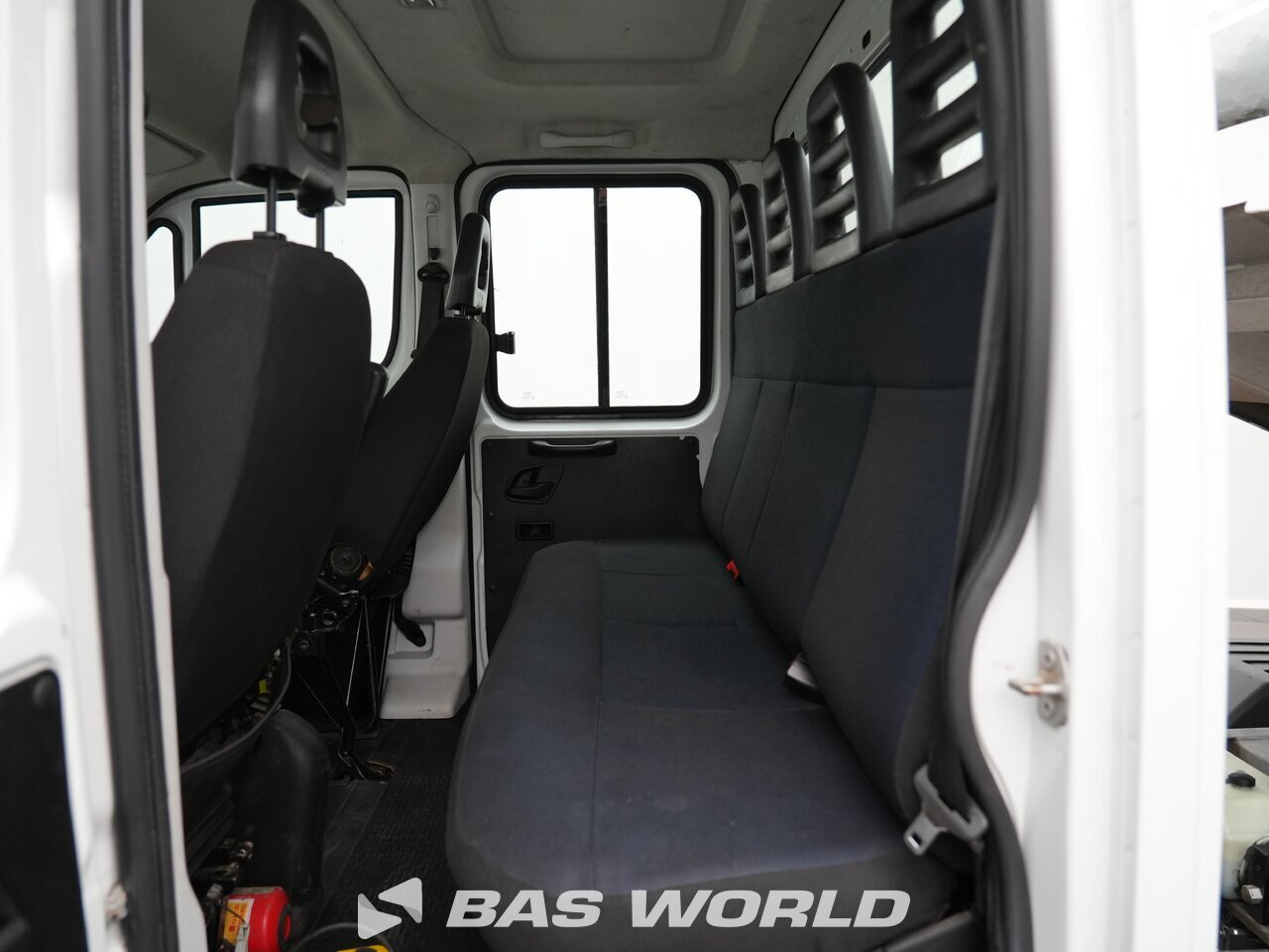 Other : Iveco Daily 35C14 مفتوح
