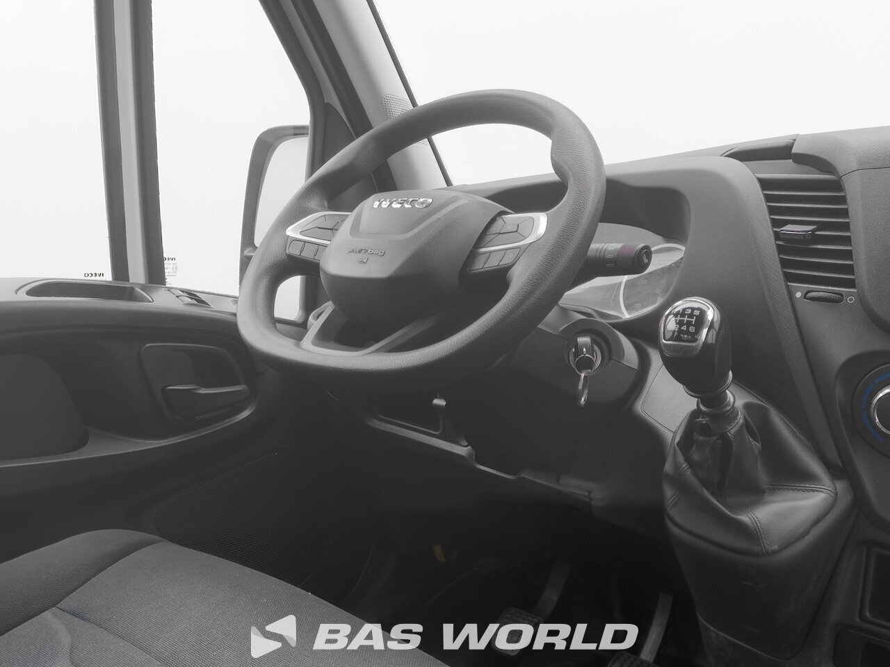 Other : Iveco Daily 35C14 مفتوح