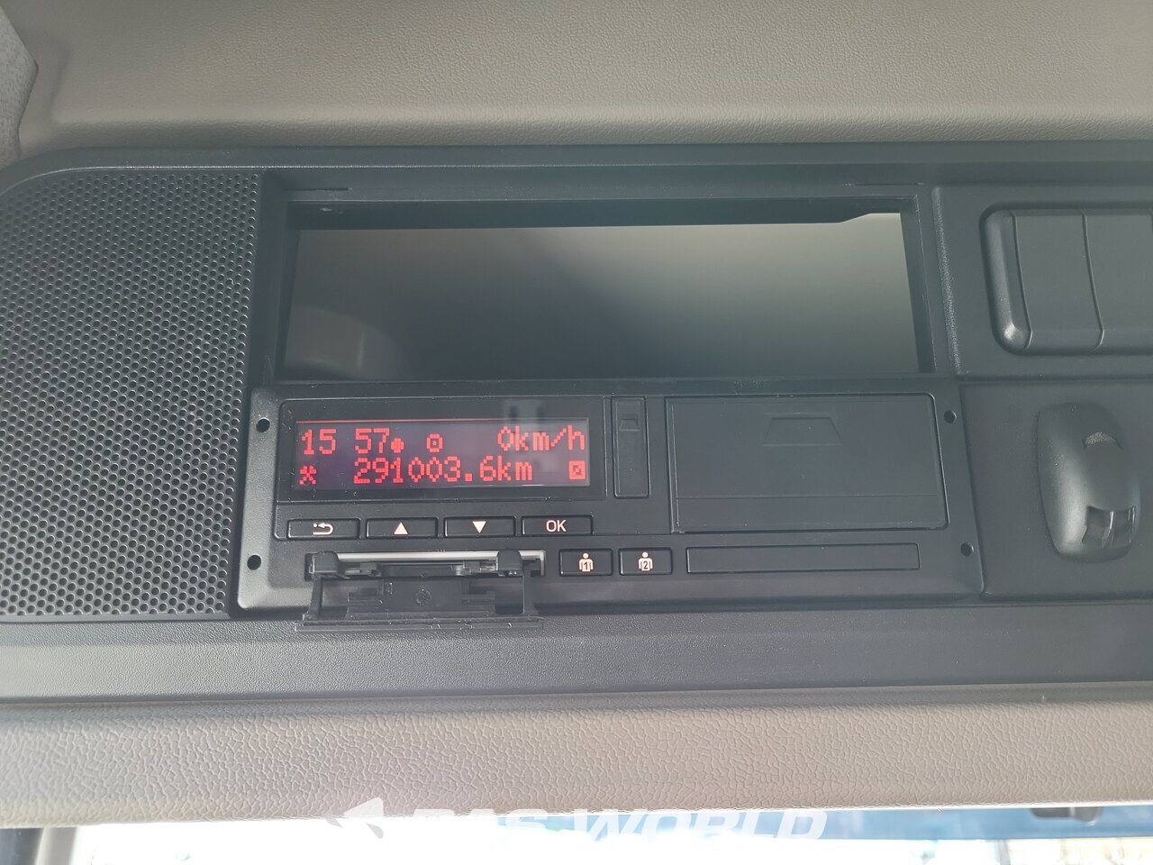 Other : DAF CF 370 شاحنات الحاويات