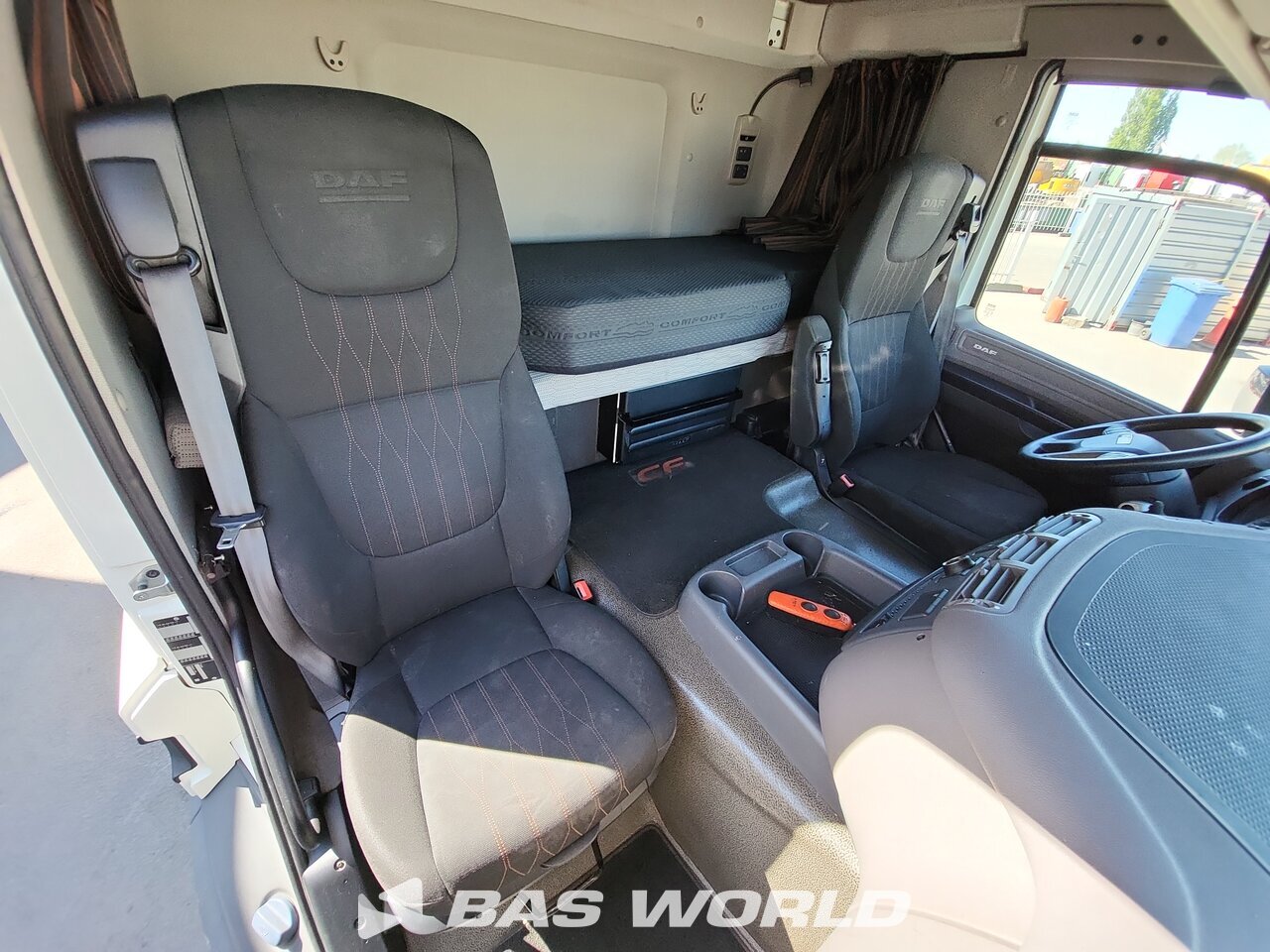 Other : DAF CF 370 شاحنات الحاويات