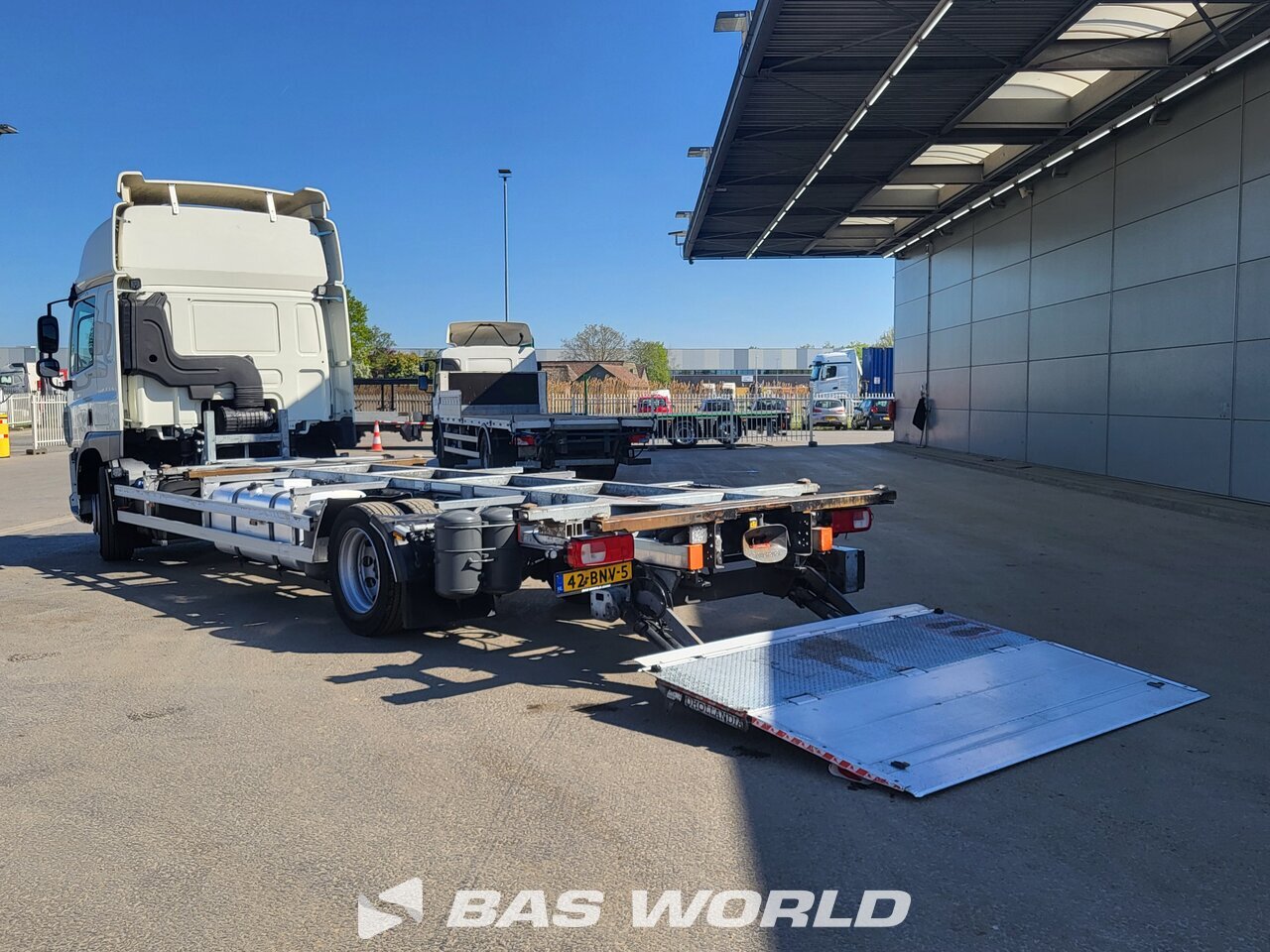 Other : DAF CF 370 شاحنات الحاويات