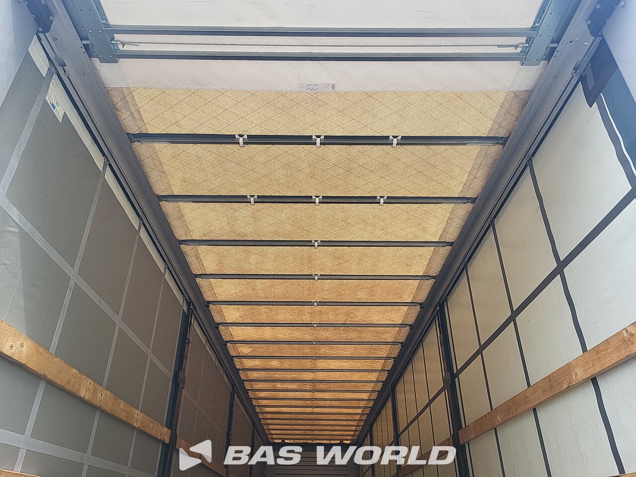 Other : CIMC Curtainside semi-trailer