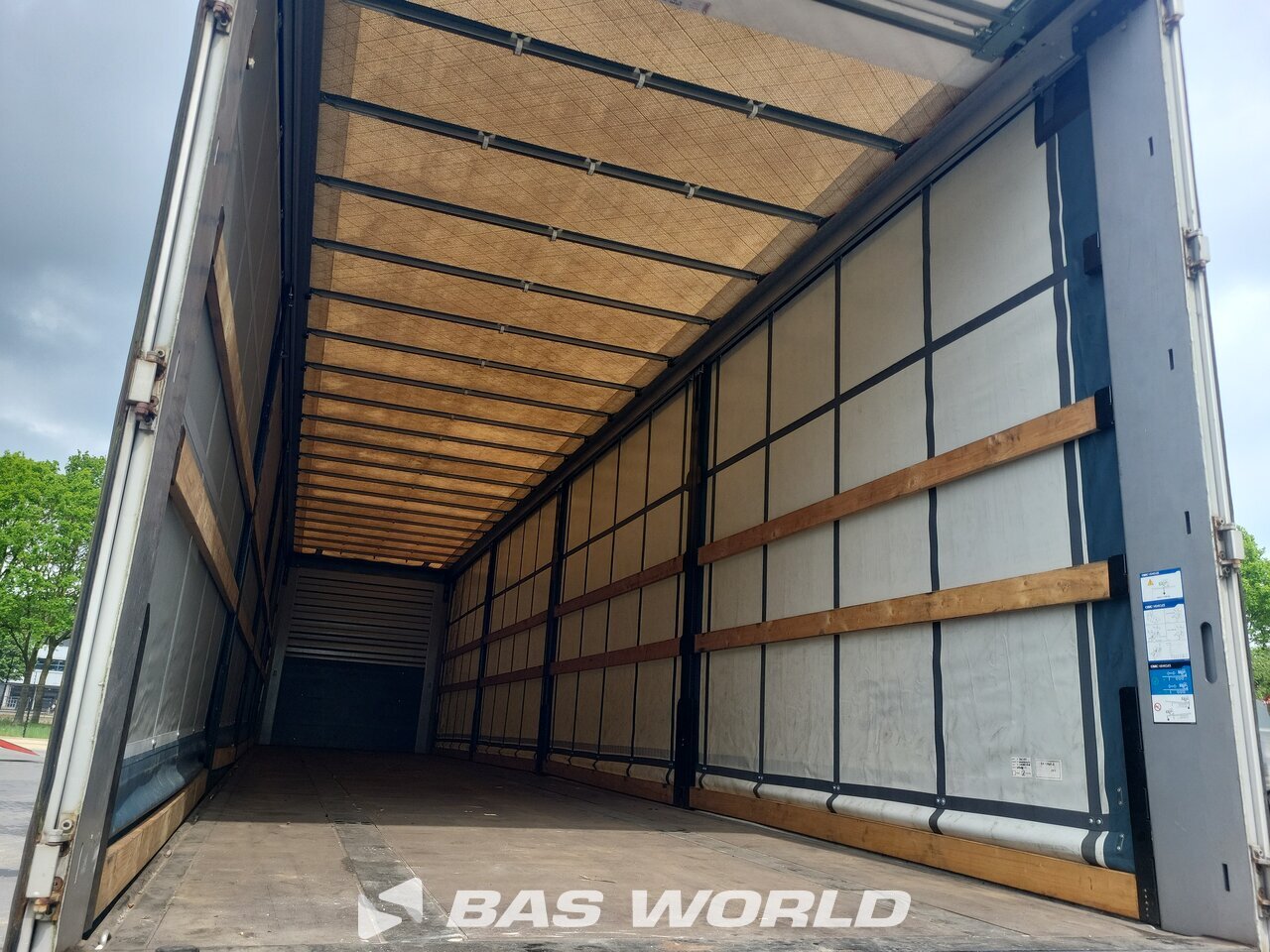 Other : CIMC Curtainside semi-trailer