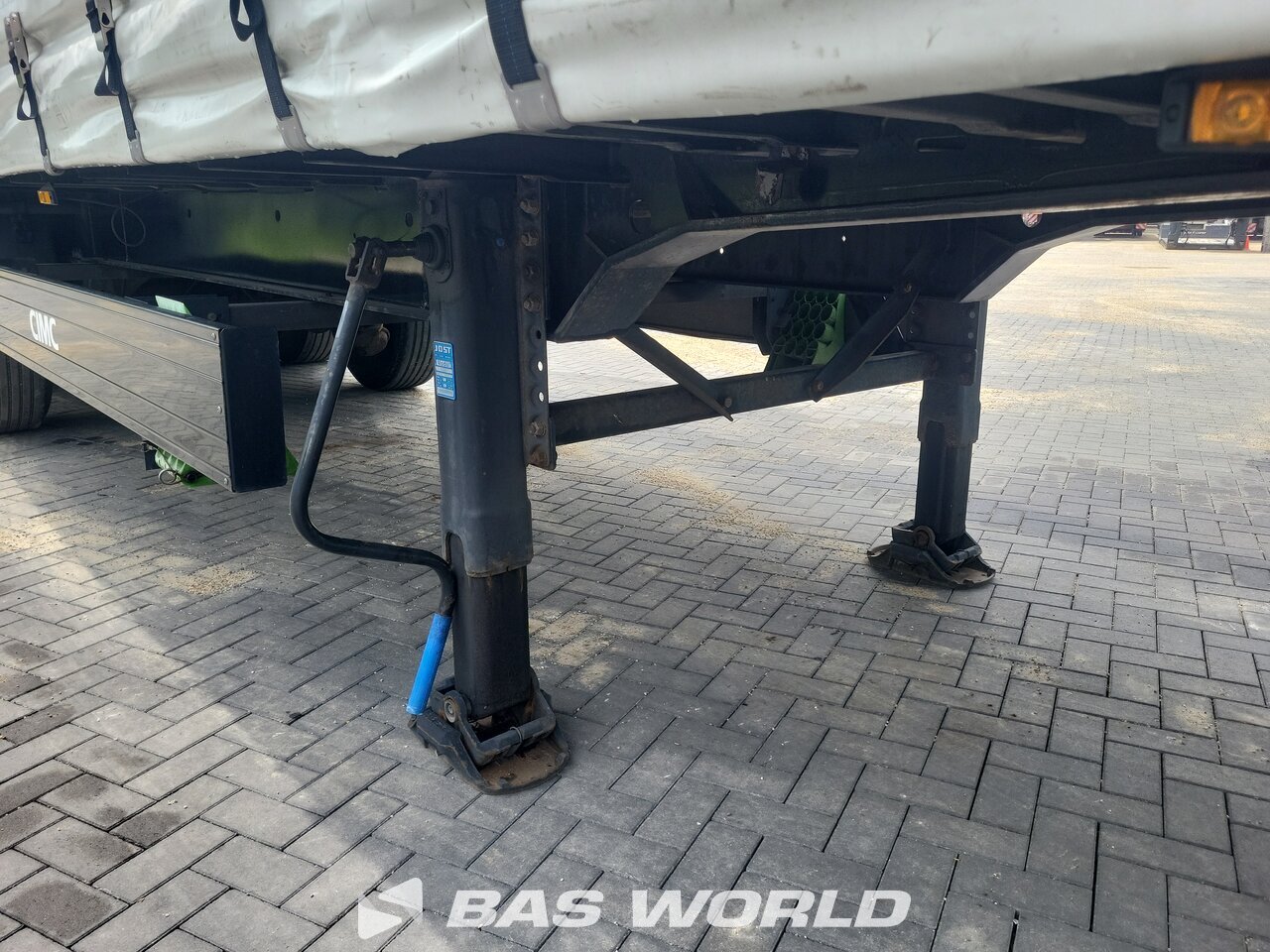 Other : CIMC Curtainside semi-trailer