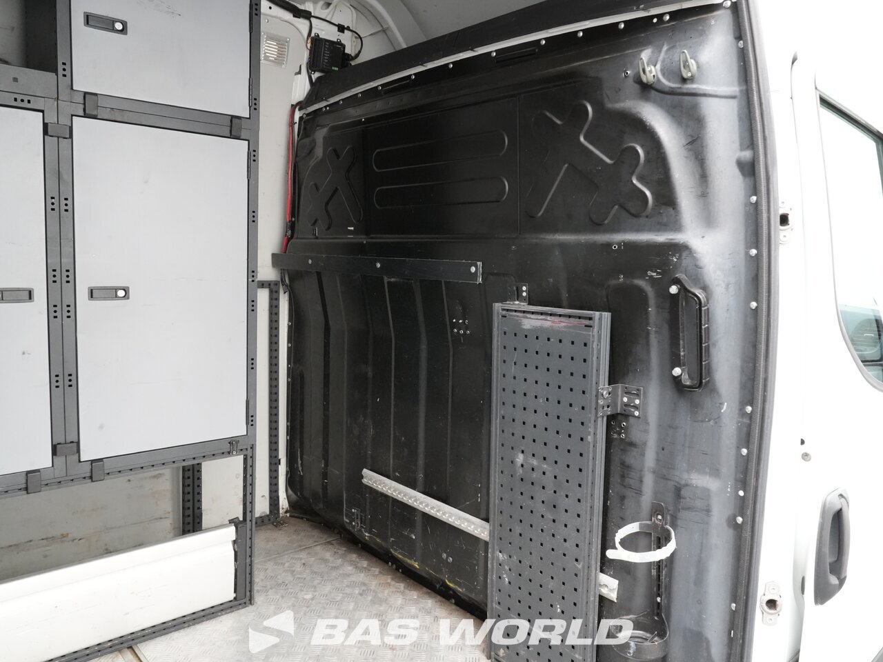 Other : Iveco Daily 35S16 Затворен ван