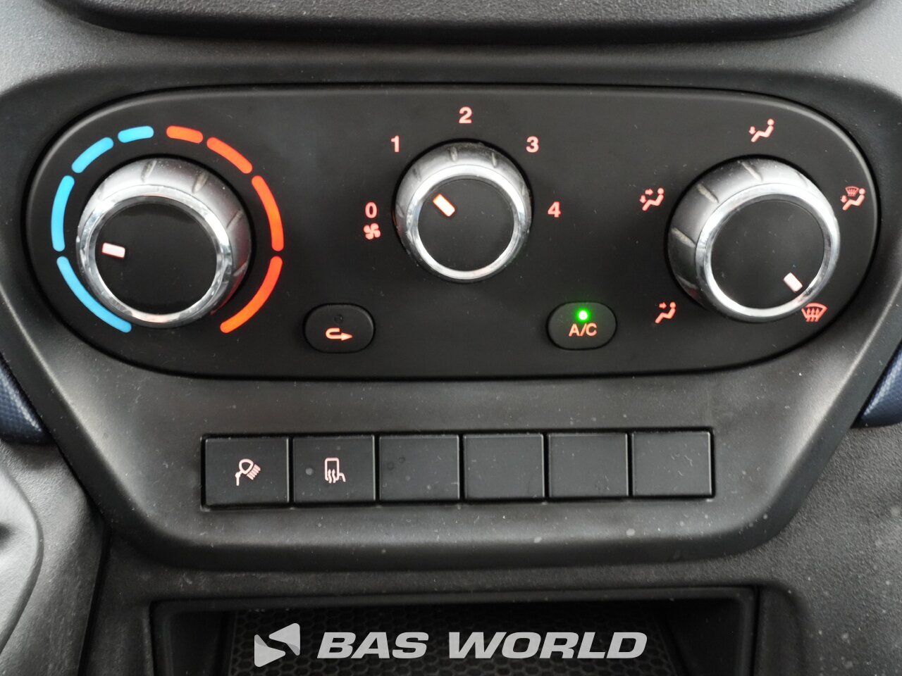 Other : Iveco Daily 35S16 Затворен ван